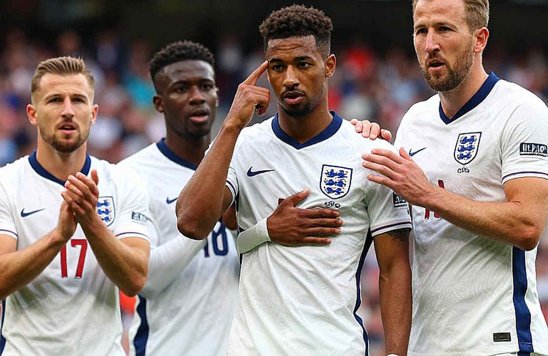 When Blockchain Enters the Referee's Notebook: VAR, the Transfer Market and the Digital Ledger of Football Transparency