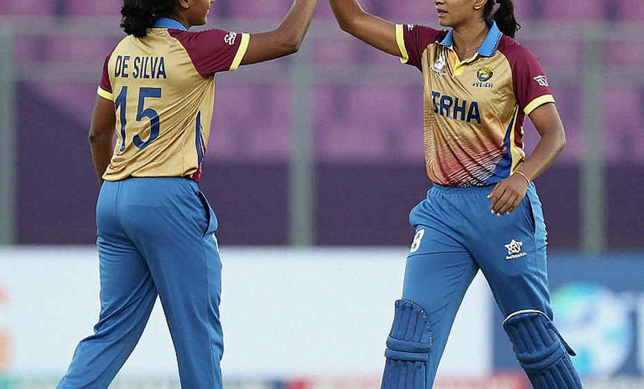 খালি ডেটাসেটের স্কোরলাইন: ক্রিকেট বিশ্লেষণের নীরবতা যখন সাক্ষ্য হয়ে ওঠে