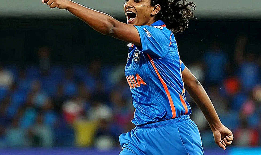 রিটেনশন লিস্টের মার্জিনে যেটা লেখা থাকে না: বিপিএল উইন্ডো, ডট-বলের হিসাব আর ড্রেসিংরুমের অদৃশ্য খরচ রিটেনশন লিস্টের মার্জিনে যেটা লেখা থাকে না: বিপিএল উইন্ডো, ডট-বলের হিসাব আর ড্রেসিংরুমের অদৃশ্য খরচ