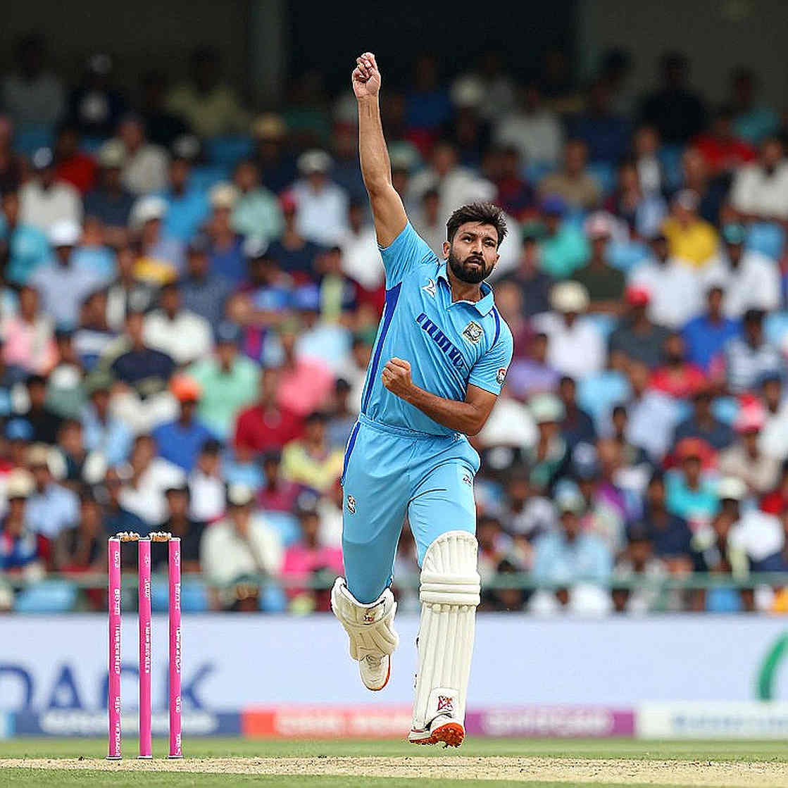Not Wickets but Over-Bank: How Asia's Bowling Attacks Get Built in the Franchise Window