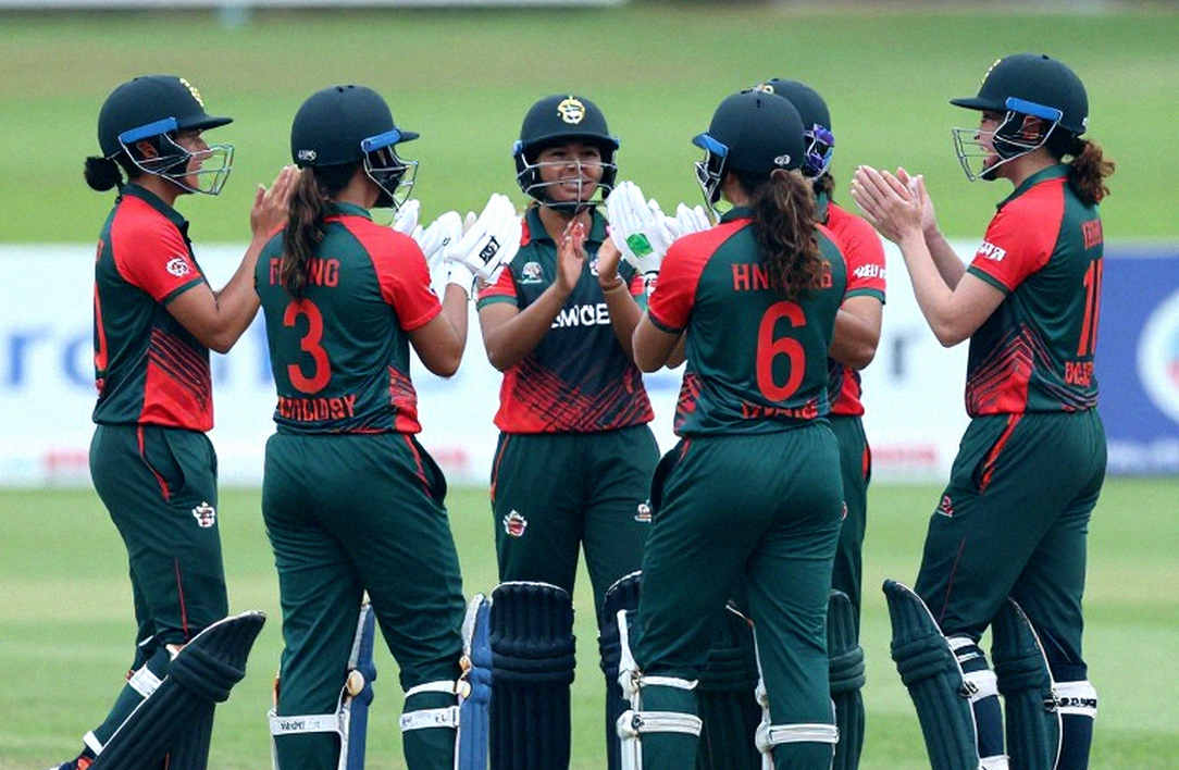 লাবুশেনের ৪৮ ইনিংসের খরা আর নিউল্যান্ডসের এক ওভার: অস্ট্রেলিয়ার সংকটটা আসলে কোথায়